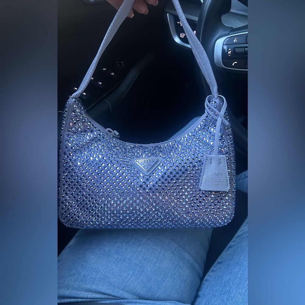 Beautiful NEW AUTHENTIC PRADA Handbag !